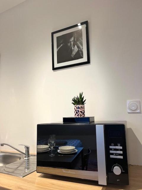 Cosy Rent Studio 3 Strasbourg -Gare - Tv - Wifi Apartamento Exterior foto